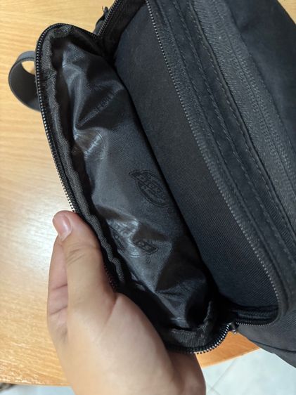 กระเป๋าคาดอก Dickies มือสองเหมือนใหม่ รูปที่ 5