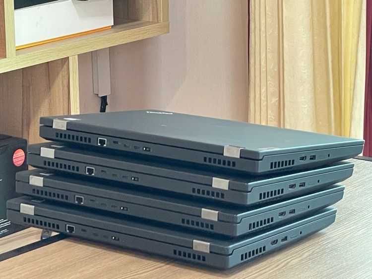 Lenovo ThinkPad P15 G1 Mobile Workstation i7-10850H SSD512GB RAM16GB Quadro T1000 (4GB GDDR6) Win11Pro คีย์ไฟ สินค้ามือสอง รูปที่ 3
