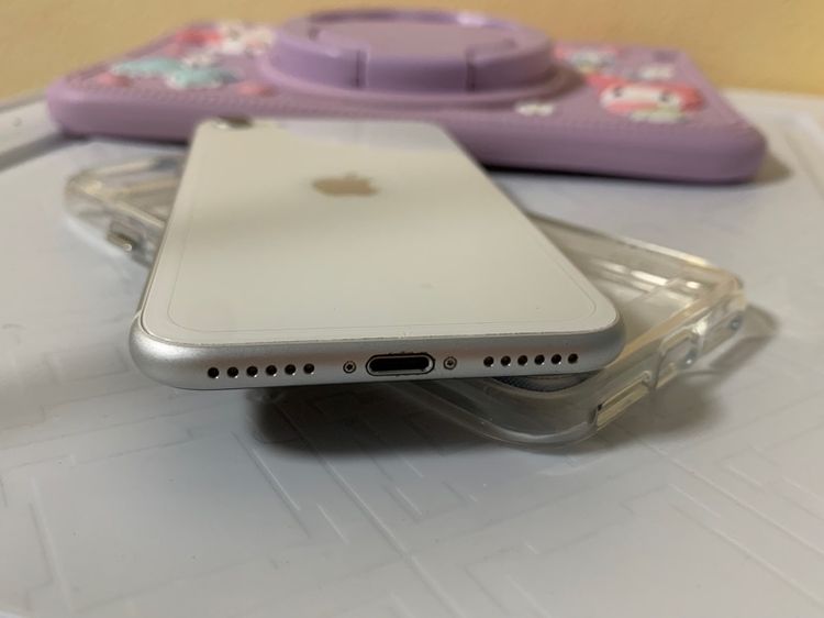 iPhone SE รูปที่ 6