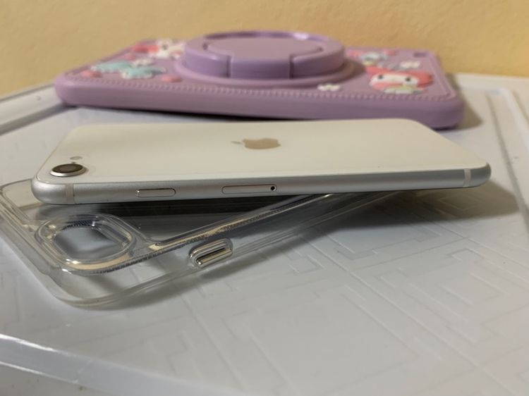 iPhone SE รูปที่ 4
