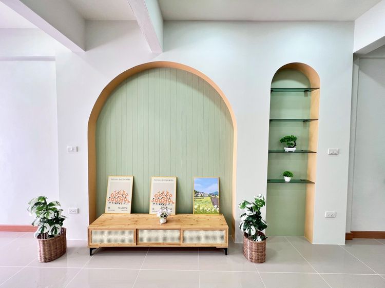 อื่นๆ มีบางส่วน หมู่บ้านบดินทรรักษา3 20 ตรว. คู้บอน 27 แยก 21 ใกล้ตลาด ใกล้แหล่งของกิน รถไฟฟ้าสายสีชมพู ใกล้แหล่งความเจริญ แต่งใหม่ทั้งหลัง รูปที่ 3