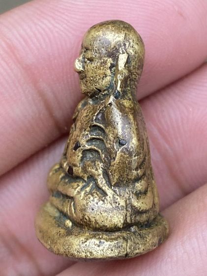 หลวงพ่อเงินพิมพ์ขี้ตา รูปที่ 8