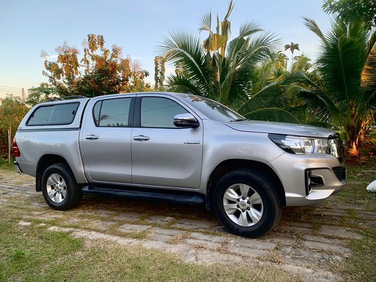 Toyota รุ่นอื่นๆ 2018 รุ่นย่อยอื่นๆ Pickup ดีเซล ไม่ติดแก๊ส เกียร์อัตโนมัติ บรอนซ์เงิน