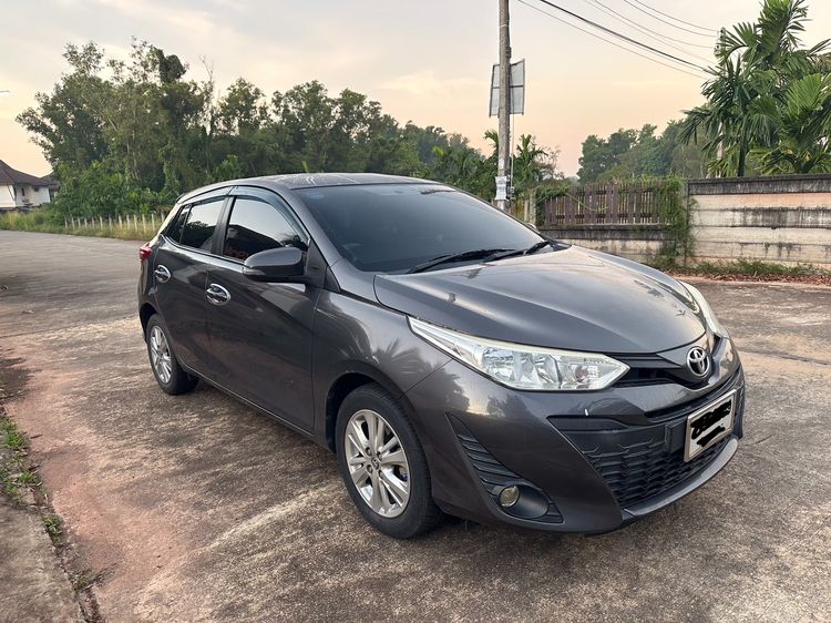 Toyota Yaris 2017 1.2 E เบนซิน รูปที่ 4