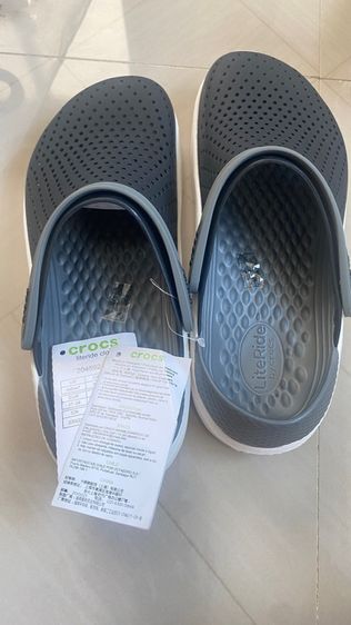 Crocs รูปที่ 2