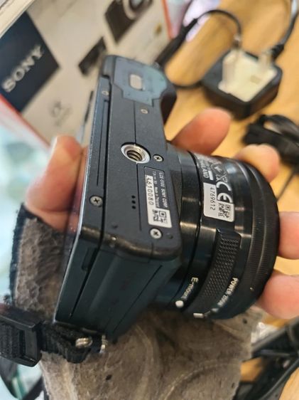 ขายกกล้อง sony a5100 สภาพ 99 อุปกรณ์ครบยกกล่อง พร้อมเลนส์มือหมุนซื้อแยกมา  รูปที่ 5