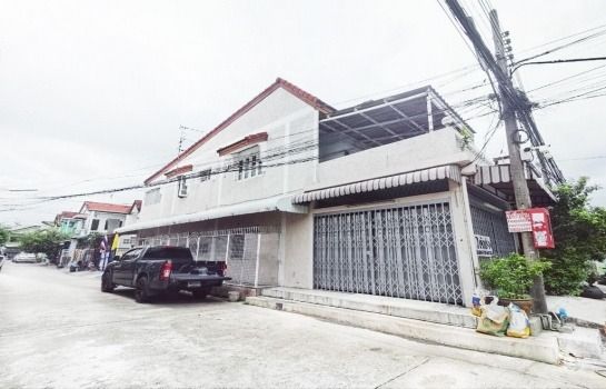 ให้เช่าตึกแถวหัวมุม 2 ชั้น หมู่บ้านสินธานี รีโนเวทแล้ว นวมินทร์ 93 บึงกุ่ม กรุงเทพฯ ถูกสุดในย่านนี้