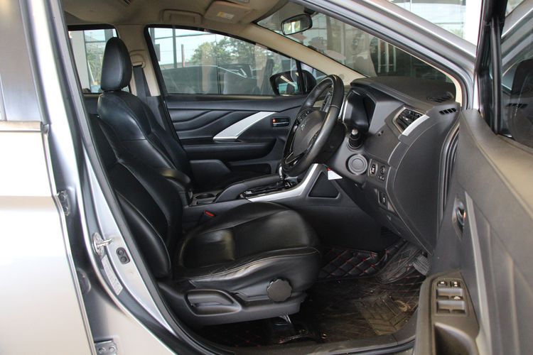 Mitsubishi Xpander 2019 1.5 GT Utility-car เบนซิน ไม่ติดแก๊ส เกียร์อัตโนมัติ เทา รูปที่ 3