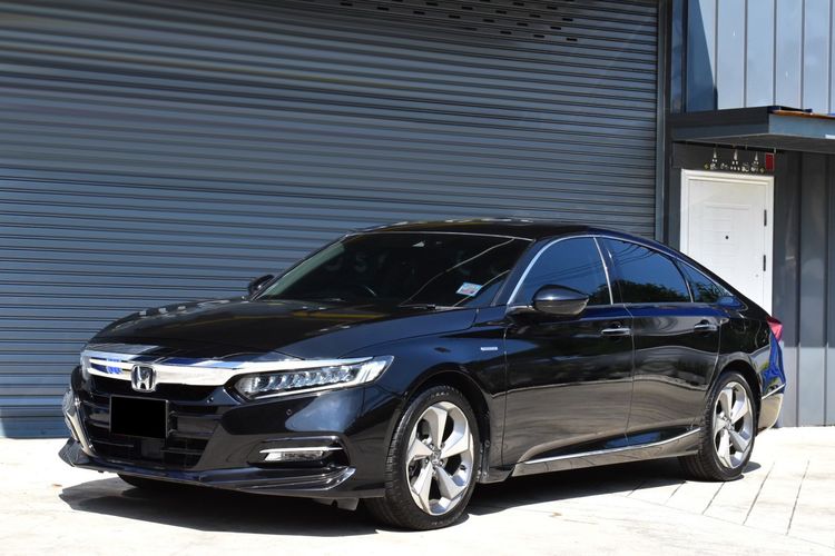 รถ Honda Accord 2.0 e:HEV Tech สี ดำ