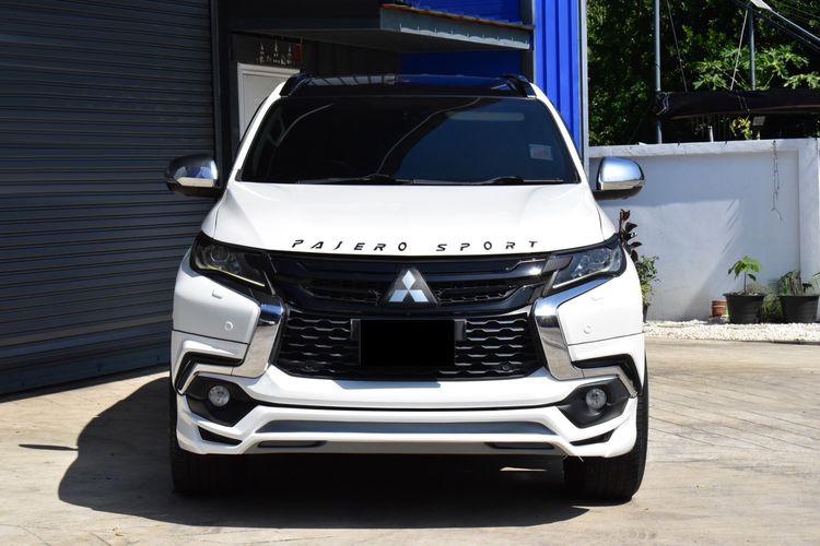 Mitsubishi Pajero Sport 2019 2.4 GT Premium Elite Edition 4WD Utility-car ดีเซล เกียร์อัตโนมัติ ขาว รูปที่ 2