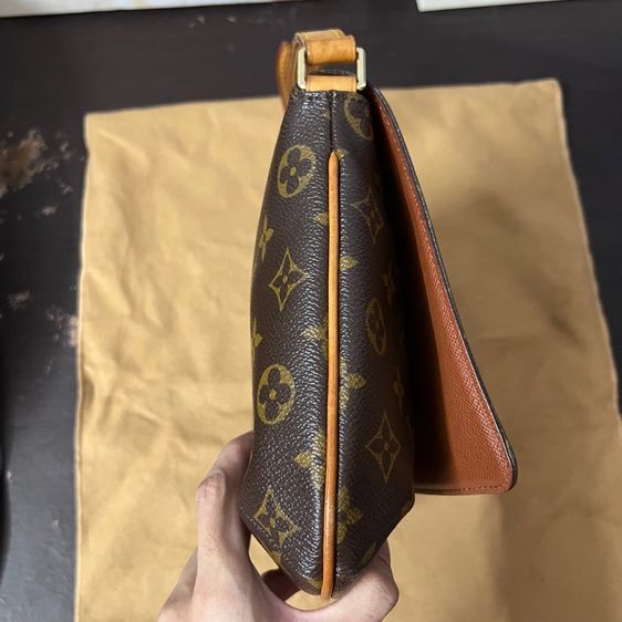 Louis Vuitton Musette Tango  รูปที่ 12