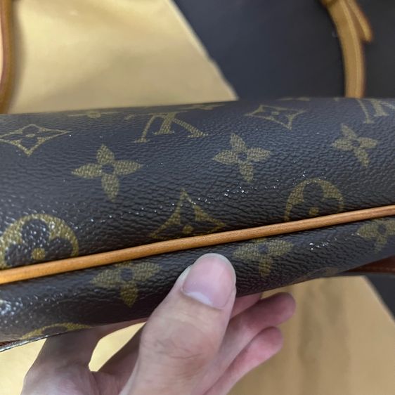 Louis Vuitton Musette Tango  รูปที่ 18