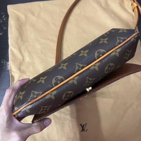 Louis Vuitton Musette Tango  รูปที่ 16