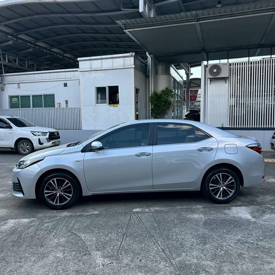 Toyota Altis 2019 1.6 G Sedan เบนซิน ไม่ติดแก๊ส เกียร์อัตโนมัติ บรอนซ์เงิน รูปที่ 4