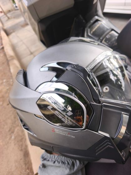 หมวก Ls2 valiant II รูปที่ 11