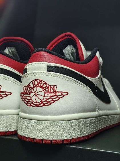 Nike Air Jordan 1 Low WHITE GYM RED BLACK us 9.5 Eur 43 27.5 cm มือสองของใหม่ กล่องครบ ไม่เคยใส่ พื้นเต็ม ดาวเต็ม สภาพ 100 เปอร์เซนต์  รูปที่ 12