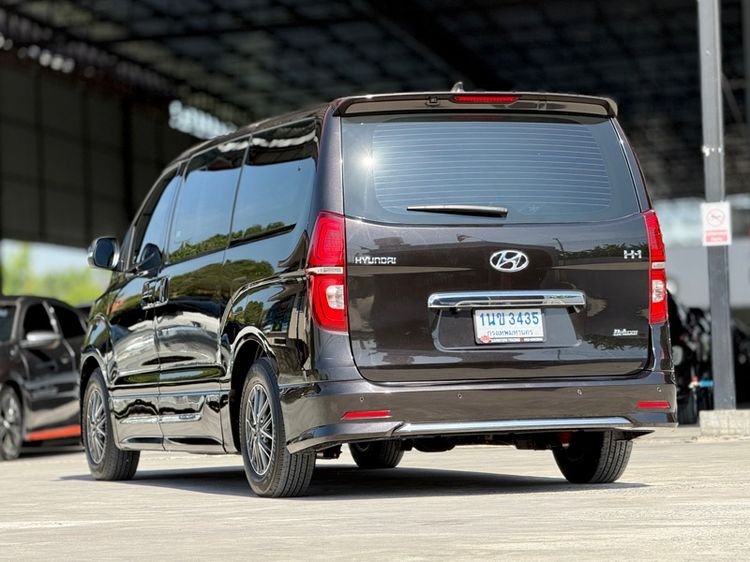 Hyundai H-1  2020 2.5 Deluxe Van ดีเซล ไม่ติดแก๊ส เกียร์อัตโนมัติ น้ำตาล รูปที่ 4