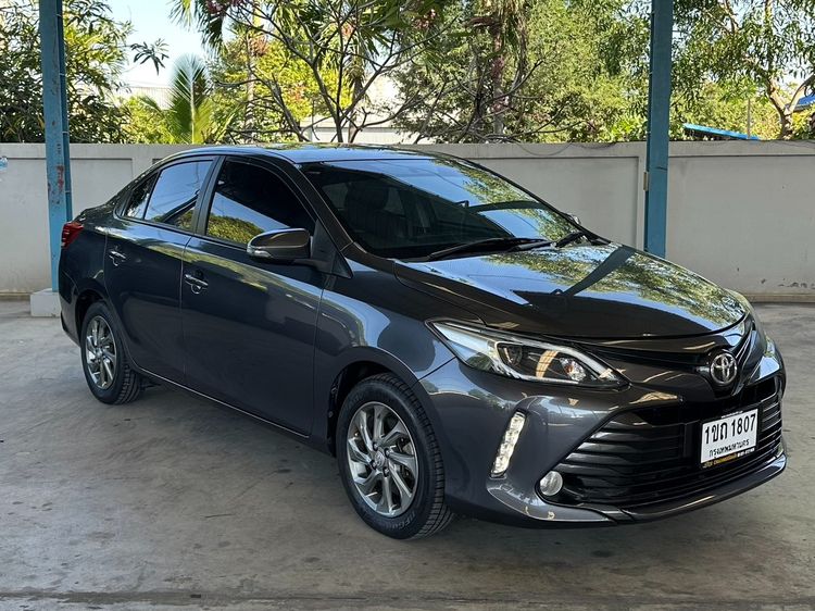 Toyota Vios 2020 1.5 Mid Sedan เบนซิน ไม่ติดแก๊ส เกียร์อัตโนมัติ เทา รูปที่ 2