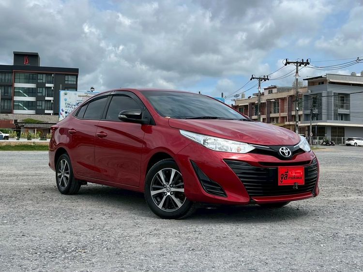Toyota Yaris ATIV 2020 1.2 Mid Sedan เบนซิน ไม่ติดแก๊ส เกียร์อัตโนมัติ แดง รูปที่ 2