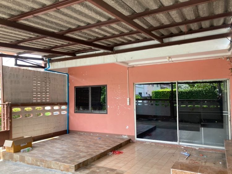 ไม่มี ขายด่วนบ้านเดี่ยว 2 ชั้น รามอินทรา 34แยก 13(บ้านมุม) 4 นอน 2 น้ำ ใกล้ถนนใหญ่-ทางด่วน- BTS สีชมพูและสีเทา-อนาคต ราคา 3.2 ล้าน รูปที่ 2