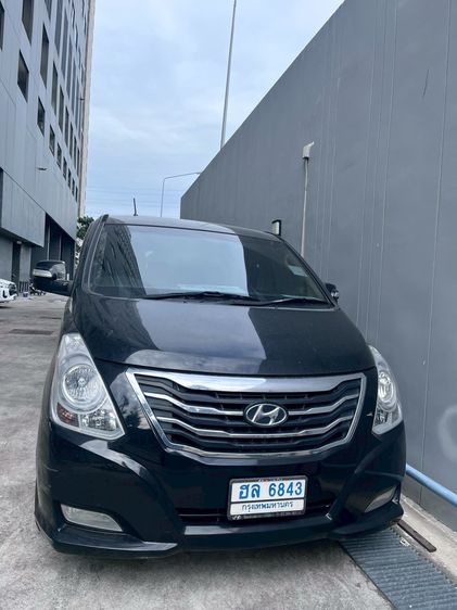 Hyundai H-1  2014 2.5 Black Series Van ดีเซล เกียร์อัตโนมัติ ดำ รูปที่ 2