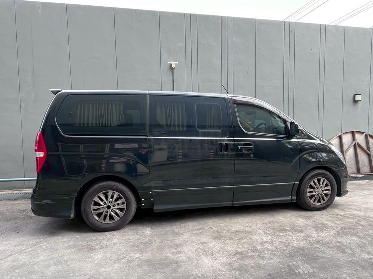 Hyundai H-1  2014 2.5 Black Series Van ดีเซล เกียร์อัตโนมัติ ดำ รูปที่ 3