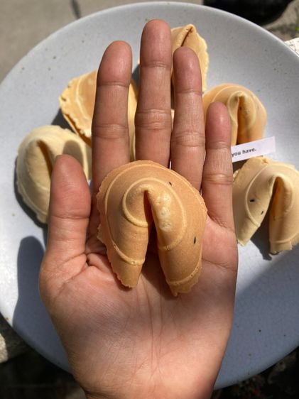 รับออร์เดอร์ โฮมเมด ฟอร์จูน คุ๊กกี้ รสชาติ ต้นตำรับ ( Homemade Fortune Cookie)🥠 🔮  รูปที่ 3