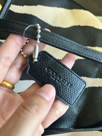 coach tote bag ม้าลาย รูปที่ 5