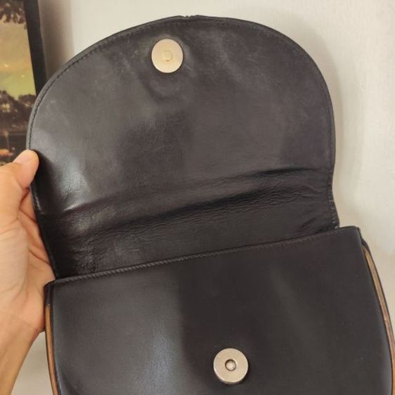 กระเป๋าหนังสะพายข้าง CELINE มือสองขายตามสภาพก่อนตัดสินใจสั่งกรุณาอ่านรายระเอียดให้รอบคอบ รูปที่ 7