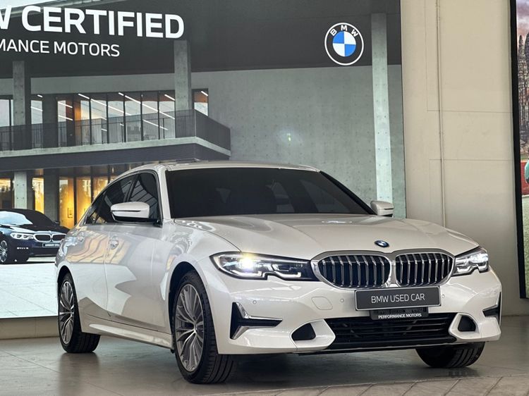 BMW Series 3 2021 320Li Sedan เบนซิน เกียร์อัตโนมัติ ขาว รูปที่ 3