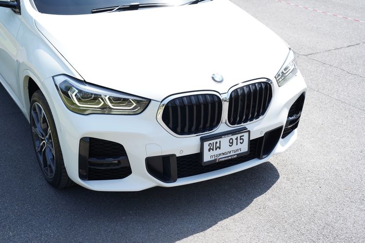 BMW X1 2022 2.0 sDrive20d M Sport Utility-car ดีเซล เกียร์อัตโนมัติ ขาว รูปที่ 2