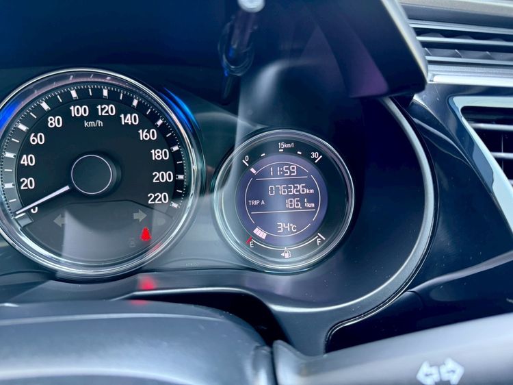 Honda City 2019 1.5 V i-VTEC Sedan เบนซิน ไม่ติดแก๊ส เกียร์อัตโนมัติ ขาว รูปที่ 4
