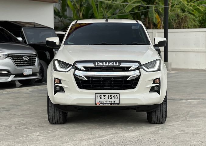 Isuzu D-MAX 2020 3.0 Hi-Lander ดีเซล เกียร์ธรรมดา ขาว รูปที่ 3