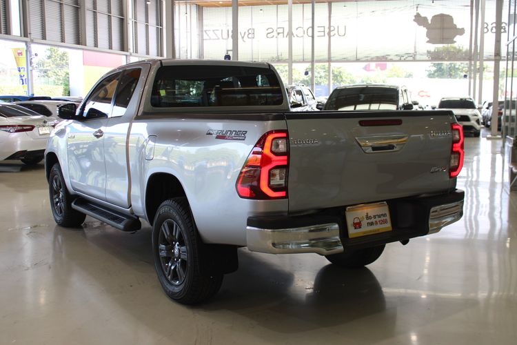 Toyota Hilux Revo 2021 Smart Cab 2.4 Entry Prerunner Pickup ดีเซล ไม่ติดแก๊ส เกียร์อัตโนมัติ บรอนซ์เงิน รูปที่ 4