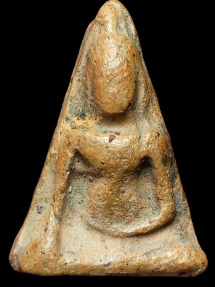 พระนางพญาเนื้อดินครับ