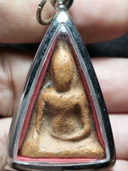 พระนางพญาเนื้อดินครับ รูปที่ 3