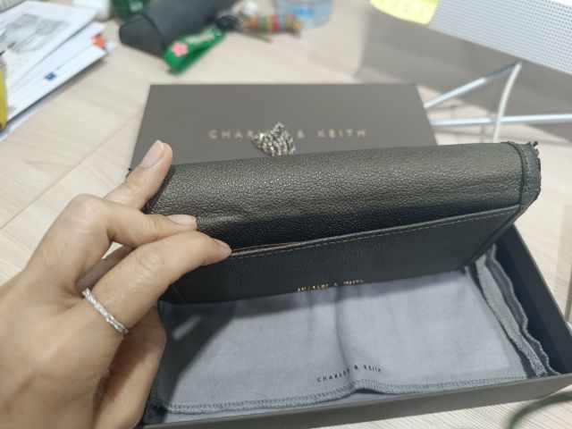 กระเป๋า CHARLES KEITH รูปที่ 8