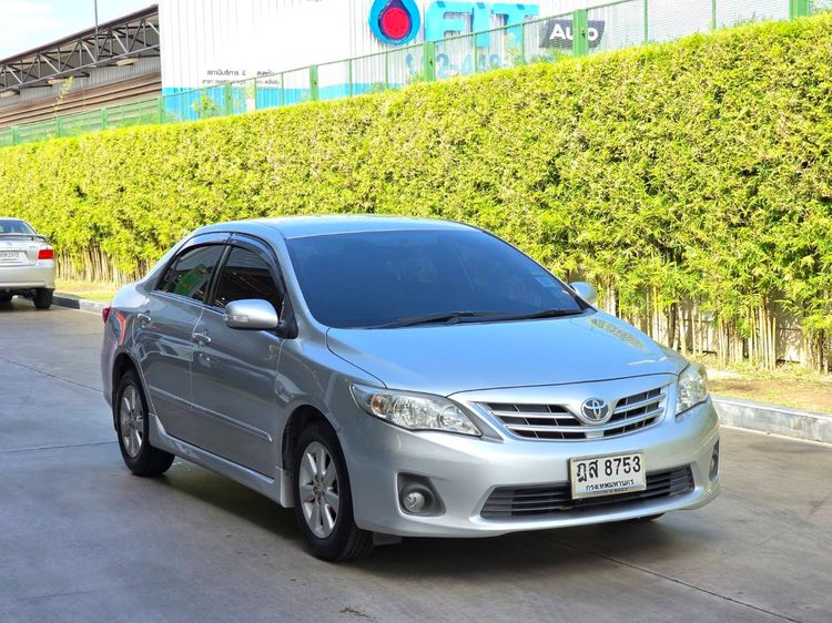 รถ Toyota Altis 1.6 E CNG สี เงิน