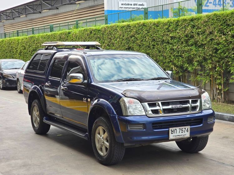 รถ Isuzu D-MAX 3.0 LS 4WD สี น้ำเงิน