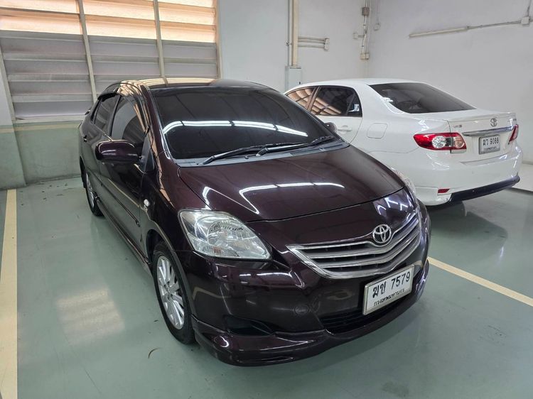 รถ Toyota Vios 1.5 E สี ม่วง