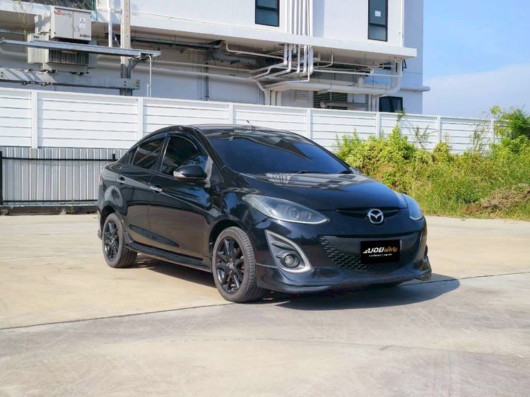 Mazda Mazda 2 2014 1.3 High Connect Sedan เบนซิน ไม่ติดแก๊ส เกียร์อัตโนมัติ ดำ รูปที่ 3