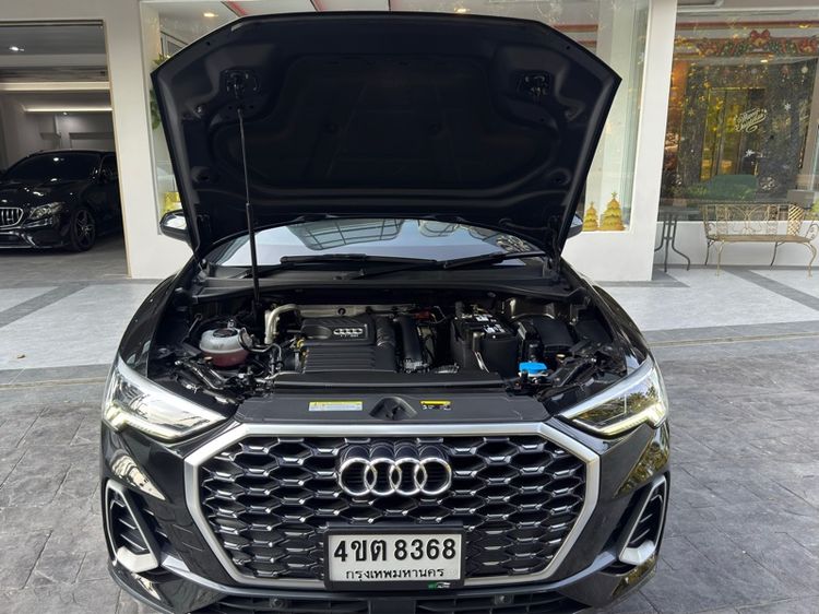 Audi Audi Q3  2020 2.0 TFSI 4WD เบนซิน เกียร์อัตโนมัติ ดำ รูปที่ 4