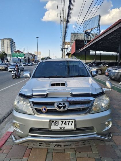 Toyota Fortuner 2006 3.0 V 4WD Van ดีเซล ไม่ติดแก๊ส เกียร์อัตโนมัติ บรอนซ์เงิน รูปที่ 2