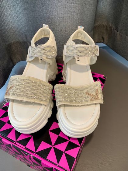 รองเท้าplayboyแท้ รูปที่ 5