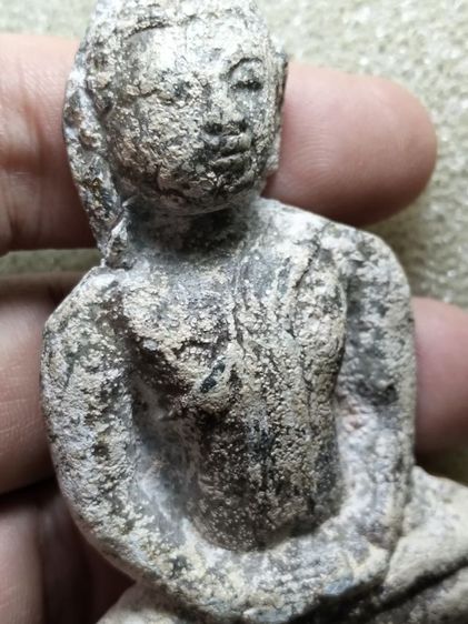 พระเชียงแสนเนื้อตะกั่วสนิมแดงครับ รูปที่ 5