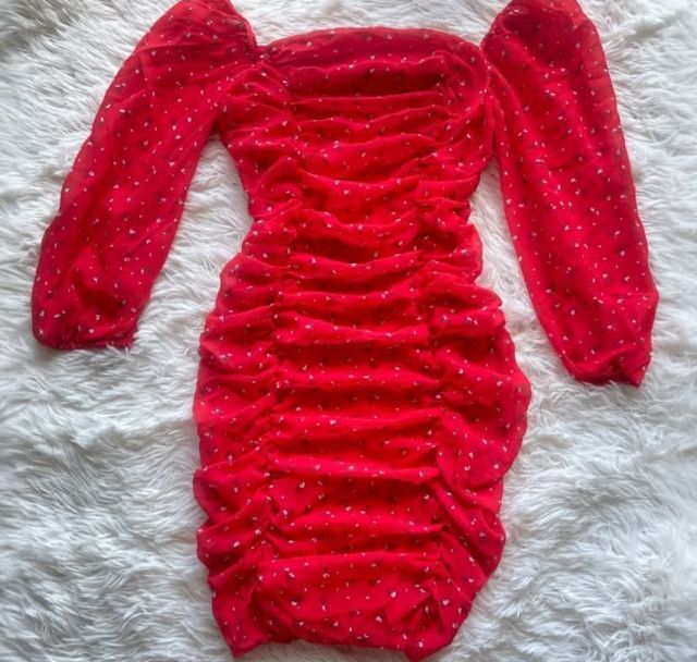 เดรสลิซ่ามือหนึ่ง ราคา 150