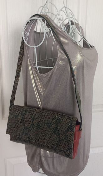 กระเป๋าสะพาย FINDISSIME Made in Italy