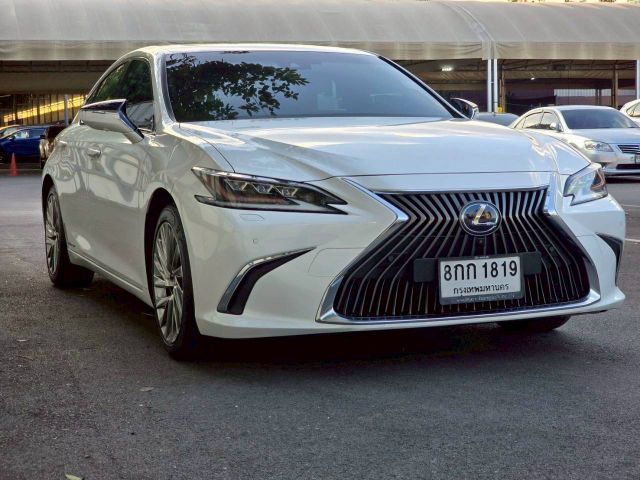 รถ Lexus ES300h 2.5 Premium สี ขาว