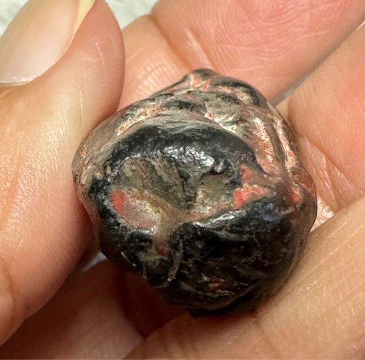 พระกริ่งคลองตะเคียน ด้านหลังกระเทาะเดิม ลงรักร่องชาด มีกริ่ง รูปที่ 5