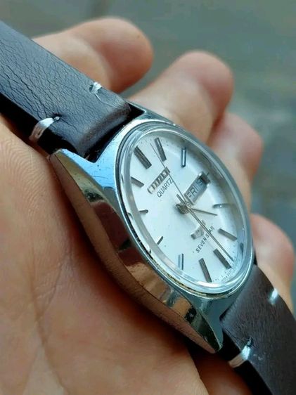 นาฬิกา Citizen ถ่าน 

สภาพดี เดินดี ใช้งานปกติ รูปที่ 2